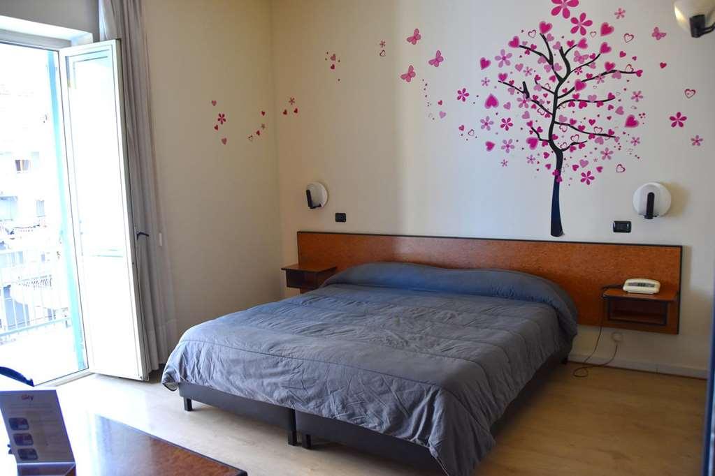 Hotel Scigliano روسانو الغرفة الصورة