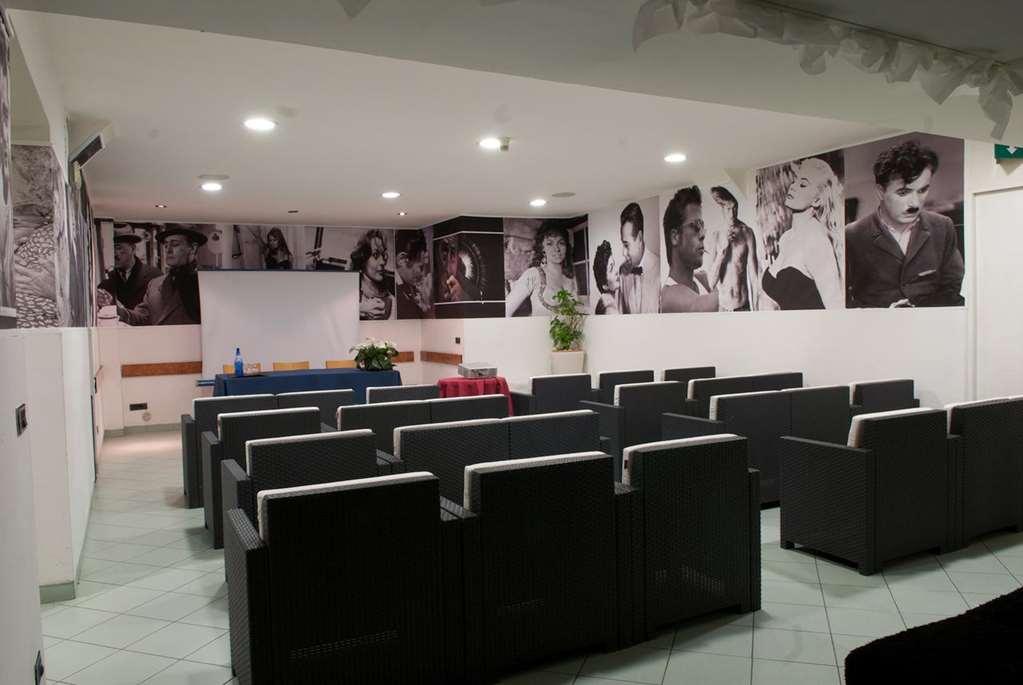 Hotel Scigliano روسانو الغرفة الصورة