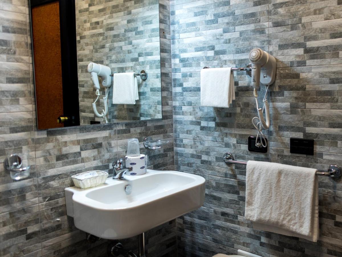 Hotel Scigliano روسانو المظهر الخارجي الصورة